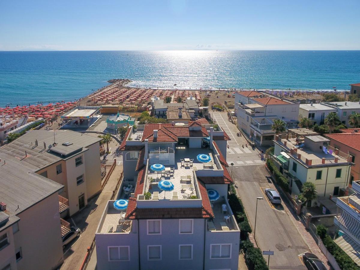 Hg Hotel Il Settebello Marina di Cecina Dış mekan fotoğraf