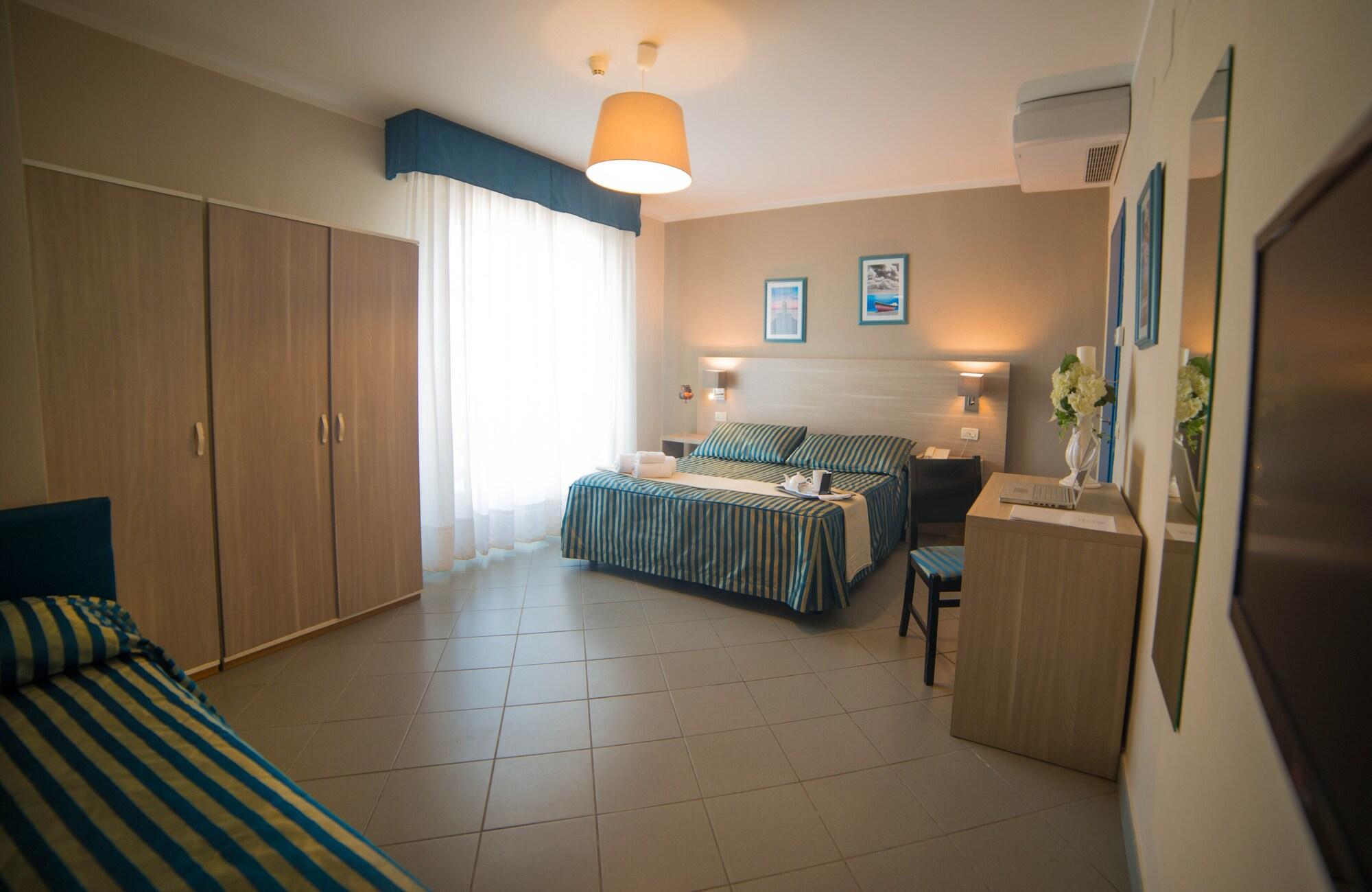 Hg Hotel Il Settebello Marina di Cecina Dış mekan fotoğraf